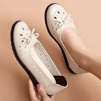 Летние новые сандалии, кожаная обувь на мягкой подошве, нескользящая женская обувь на плоской подошве, нескользящая дышащая обувь для мамы